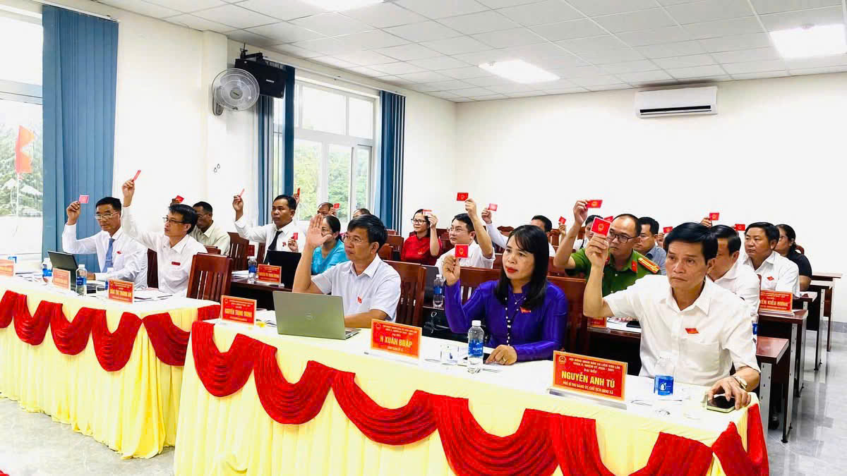 HĐND xã Liên Sơn Lắk tổ chức kỳ họp chuyên đề lần thứ ba